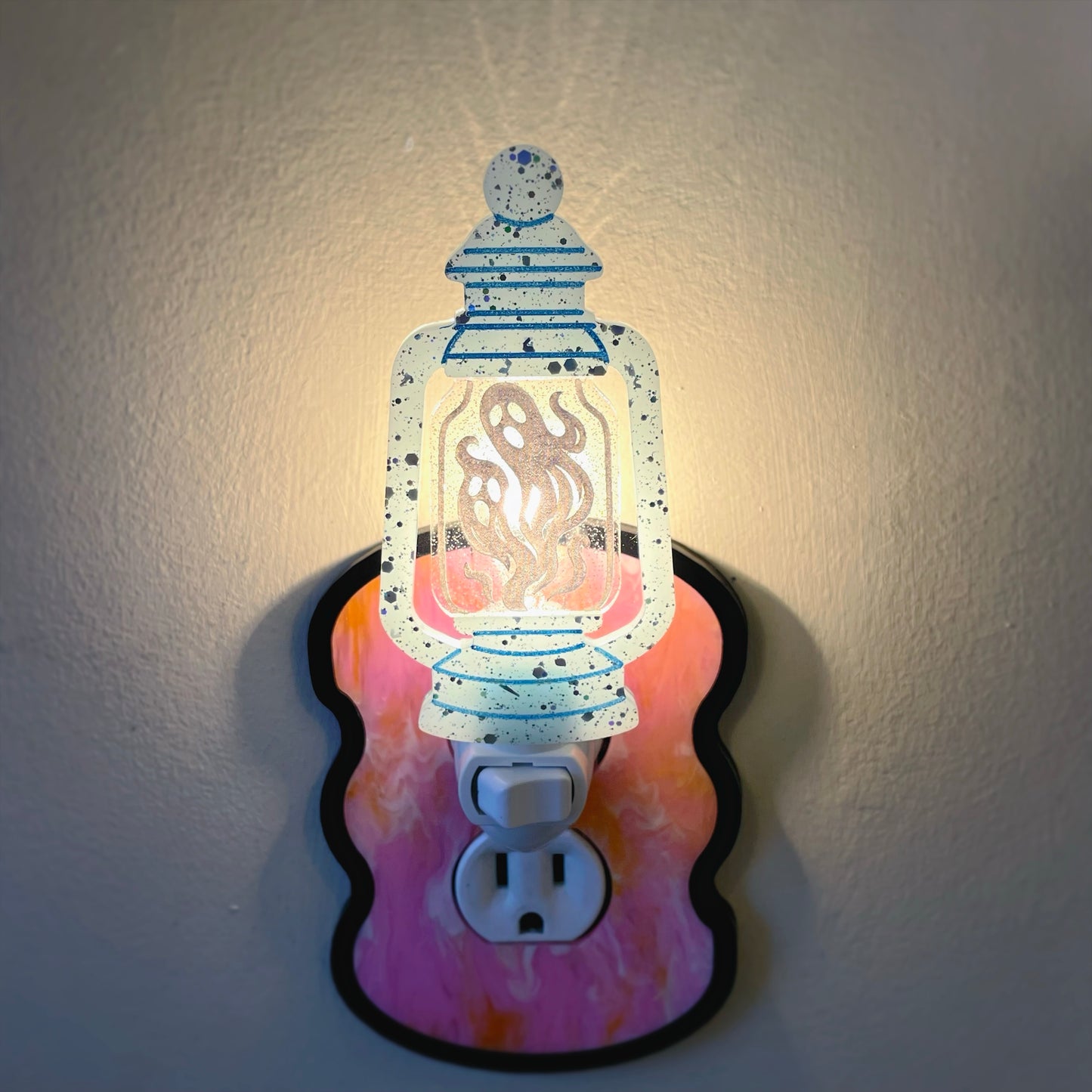Ghouls Garden Lantern Of Souls Night Light // Manual & Automatic Options Available!