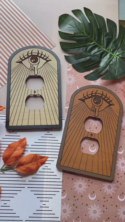 Midnight Market - Dripping Eye Beam Outlet Cover